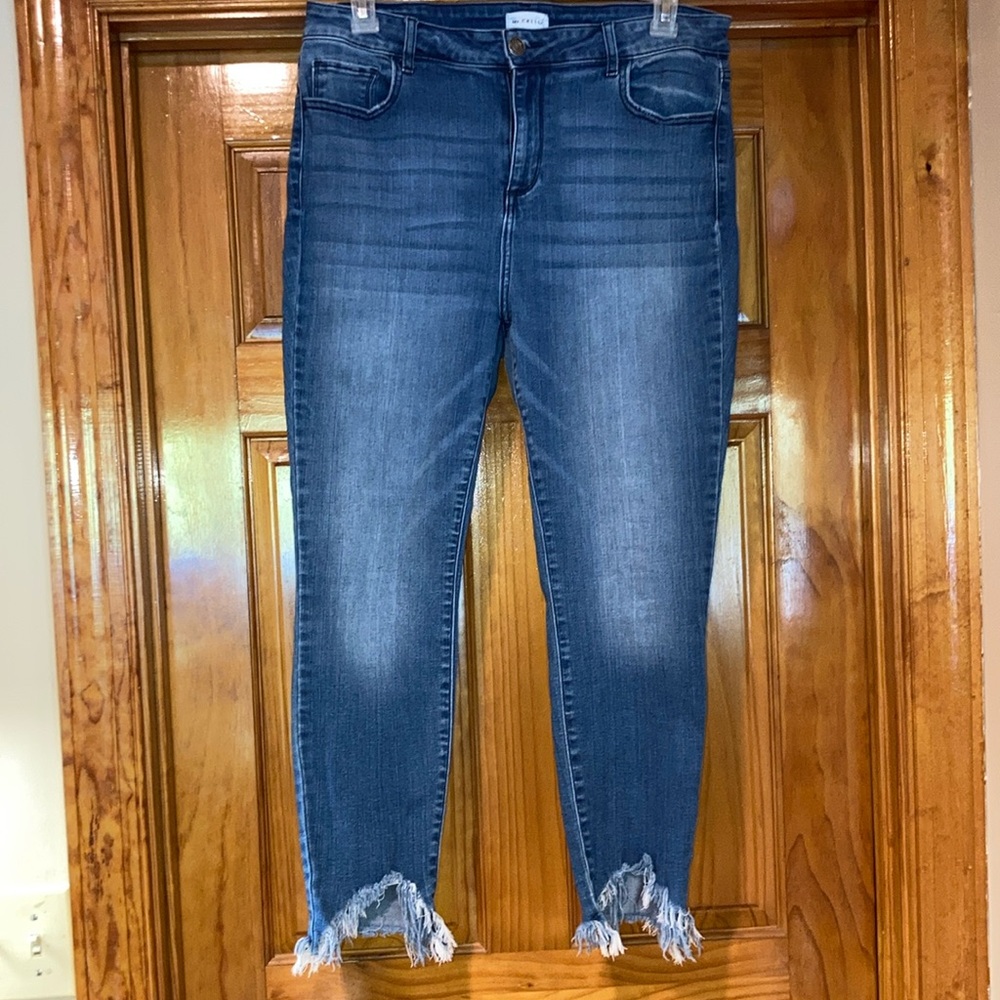Ms. Cello crop jeans. Size 16